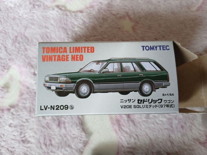 Tomica Limited Vintage Neo Lv-n209b Nissan Cedric Wagon V20e Sgl Limited