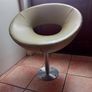 leather swivel chair Image 4
