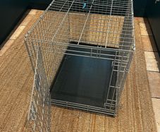 Foldable Metal Dog Crate with Removable Tray