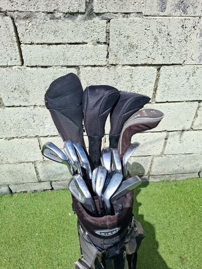 Golf Clubs Compleat Set