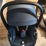 Maxi-Cosi Pebble 360 Car Seat and base Image 3
