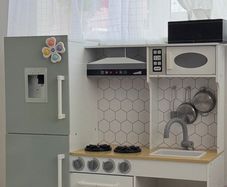 Kids kitchen set