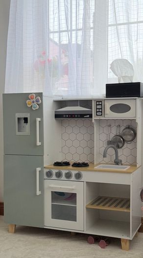 Kids kitchen set