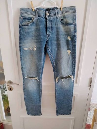 River Island distressed denim cotton jeans 34 inch waist elasticated and 29 inch leg see last two photos for exact measurements FREE STANDARD POSTAGE INCLUDED