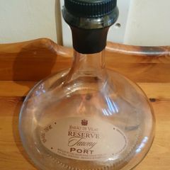 Lovely 750 ml Round Decanter