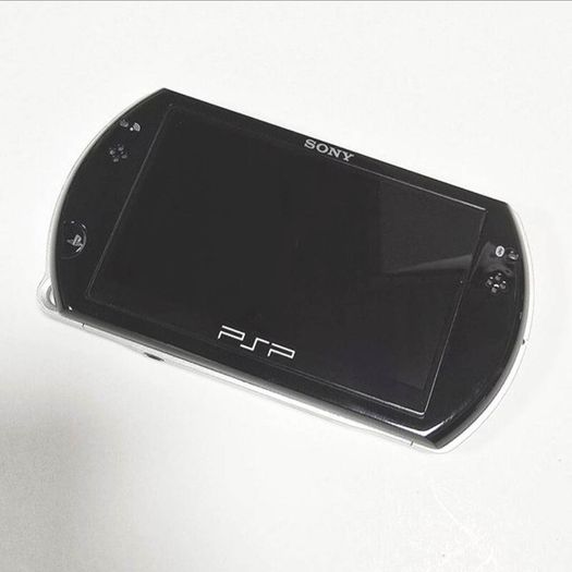 PSP GO + Rare 16gb M2 memory card