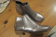 Dunnes size 4