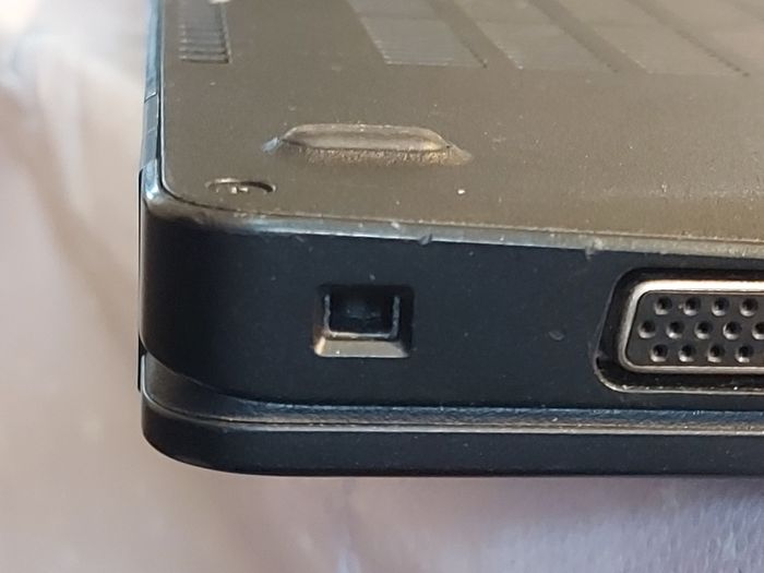 DELL Latitude 5490, Intel Core i5-7300U CPU, 2.71GHz. 8GB Ram, 256GB SSD, Windows 10 Pro, Microsoft Edge, Chrome and VLC