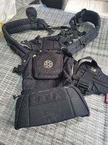 lillebaby complete embossed babycarrier