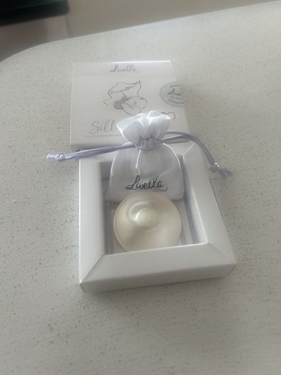 Breast Pump (Tommee Tipee) + 3 other things