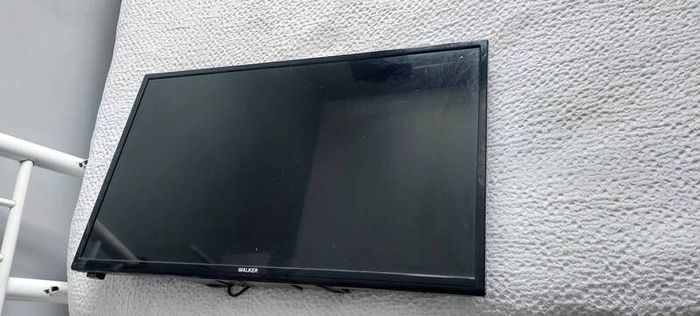 32" Walker tv