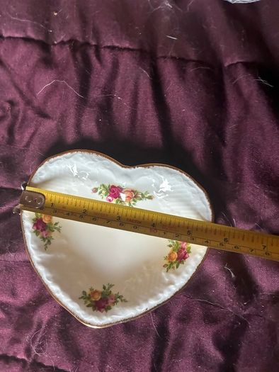 OLD Country Rose - Royal Albert - various