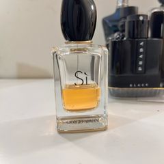 Armani si