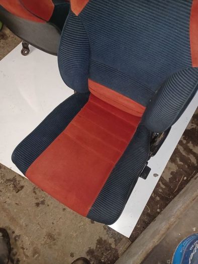 Toyota mr2 Mk1 seats.