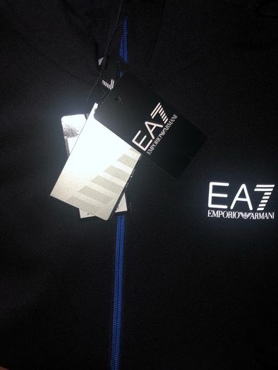 Emporio Armani EA7 VENTUS 7 Full Zip Hoodie size XL brand new with tag