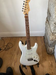 fender stratocaster