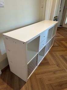 kallax white unit.