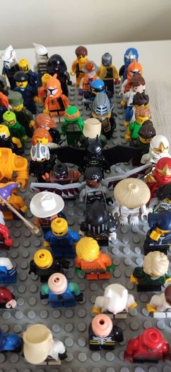 LEGO Collection (2011-2018) Mixed Figures & Bricks, Blue Ninjago NRG Zane figure with his spinner.
