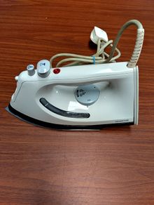 Steam iron