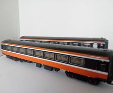 Model Railway  Irish Mk 2 -D Coaches
