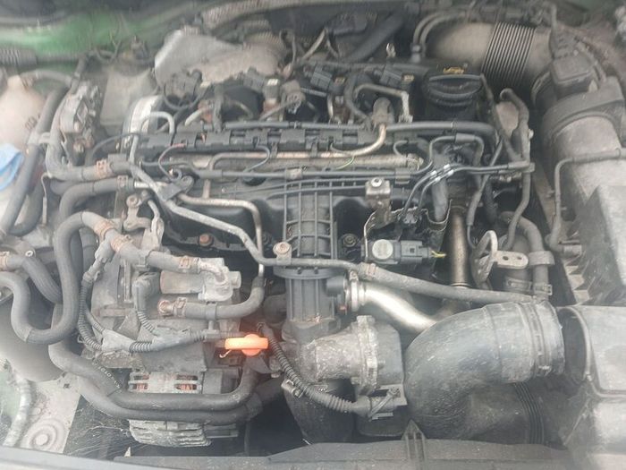 2011  vw  caddy  16        for  spare   parts