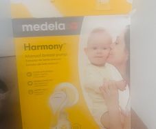 Breast pump
