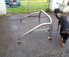 2005 Mitsubishi L200 roll bar