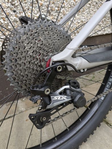 Orbea Laufey 27+ H30 (Size M) - Less than 500km