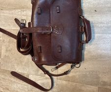 Saddleback lge leather messenger satchel