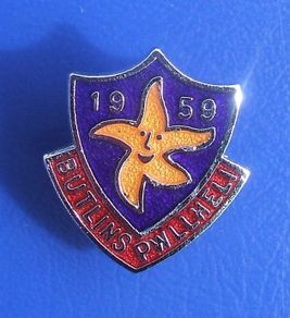 BUTLINS PWLLHELI 1959 (holiday camp, Wales) - resident camper's enamel badge