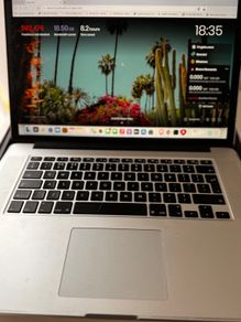 MacBook Pro i7 15inch 16 GB RAM 256GB Dual GPU