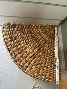 laundry basket (corner)