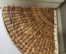 laundry basket (corner)