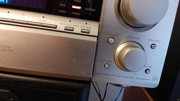 Sony str-db1070