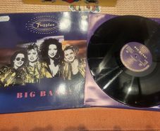 Fuzzbox (We've Got A Fuzzbox And We're Gonna Use It) - Big Bang!
