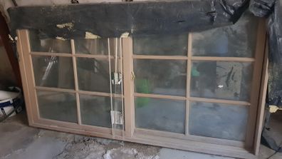 Sash Window - Large
