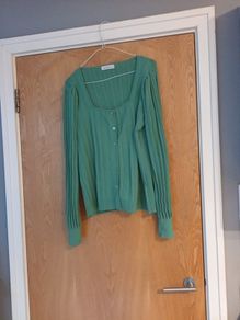 Savida  Cardigan.    S. M- 14