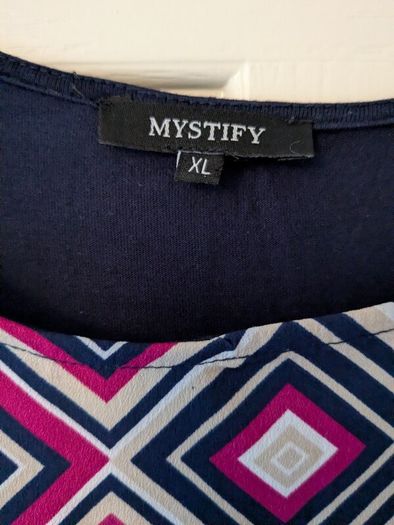 Mystify Top size XL