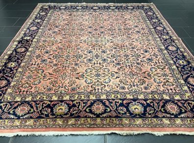 Oriental Rug Sarouk Style rug 250x 205cm