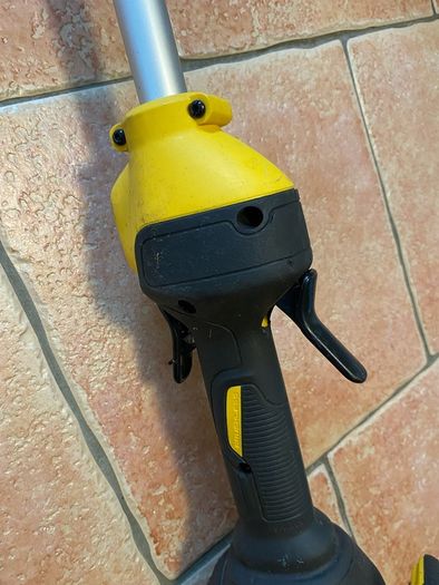 Dewalt  Trimmer