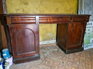 Georgian or Regency period mahogany side board with wine racks