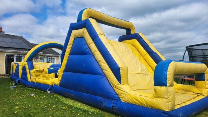 Obstacle Bouncy Castle