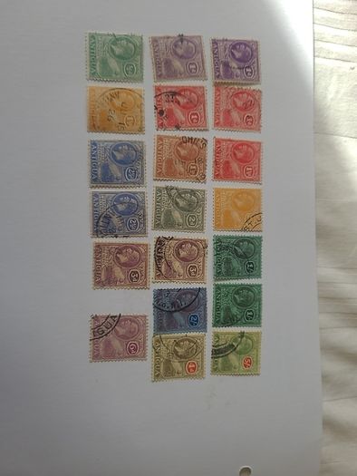 20 x George V Antigua stamps - very fine condition