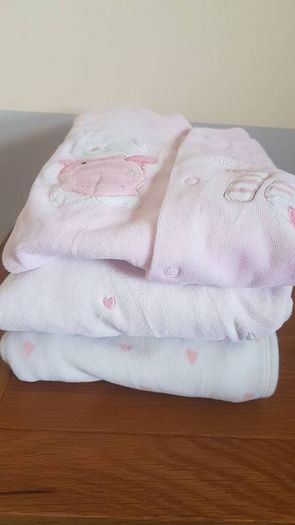 3 Fleece sleepsuits