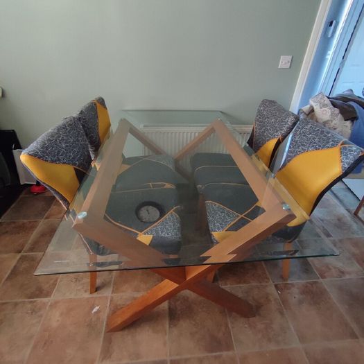 Kitchen table