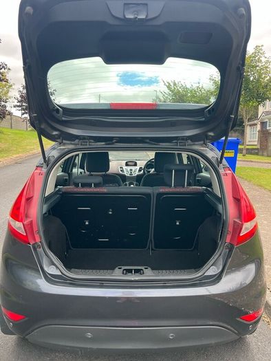 2010 1.25L Ford Fiesta Titanium BLUETOOTH