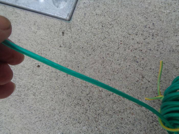 Green Plastic Clothes Line x 2 for Sale
