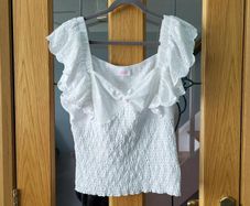 Savida white top, Size 18