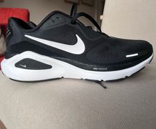 Nike Structure Ladies running shoe UK 6.5