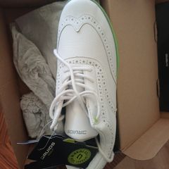 New Druids spikeless golf shoes size 9